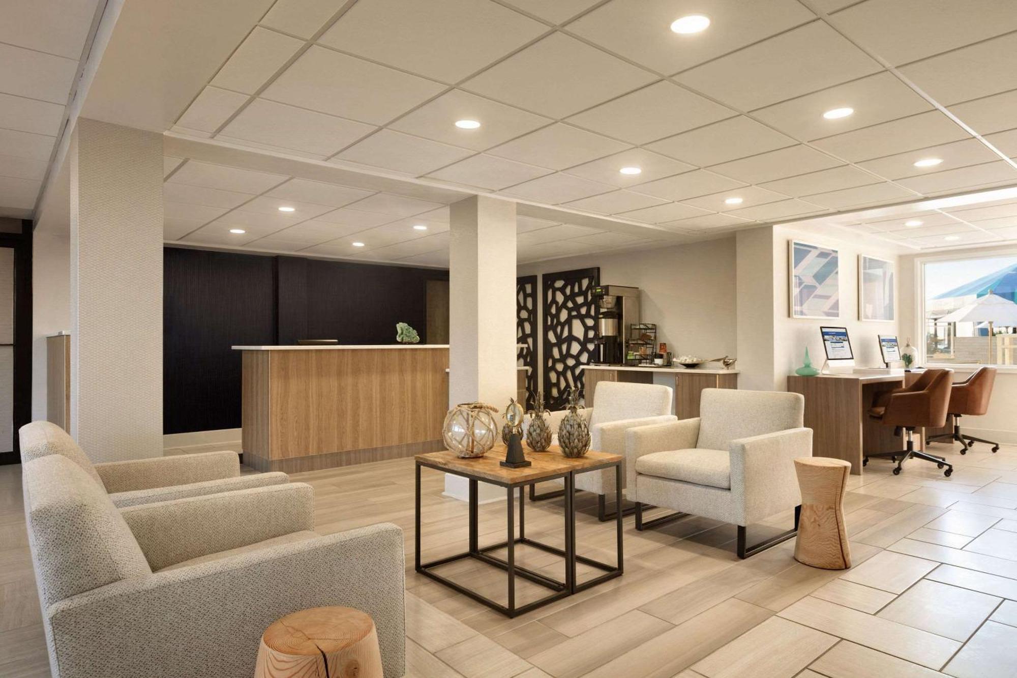 Surfbreak Virginia Oceanfront, Ascend Collection Hotel Virginia Beach