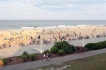 Surfbreak Virginia Oceanfront, Ascend Collection Hotel